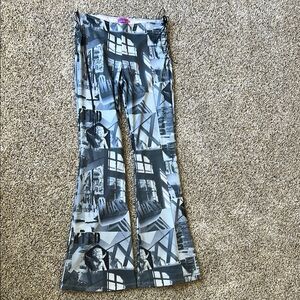 Monochrome Graphic Lace-Up Pants